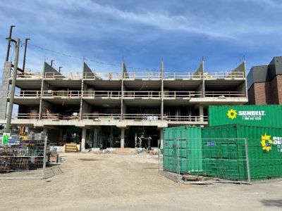 image of 82 wilson building under construction with only 3 storeys constructed